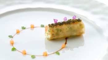 อาหารฝรั่งเศสโดยเชฟใหญ่ Sebastian Lepinoy ที่ร้าน Les Amis